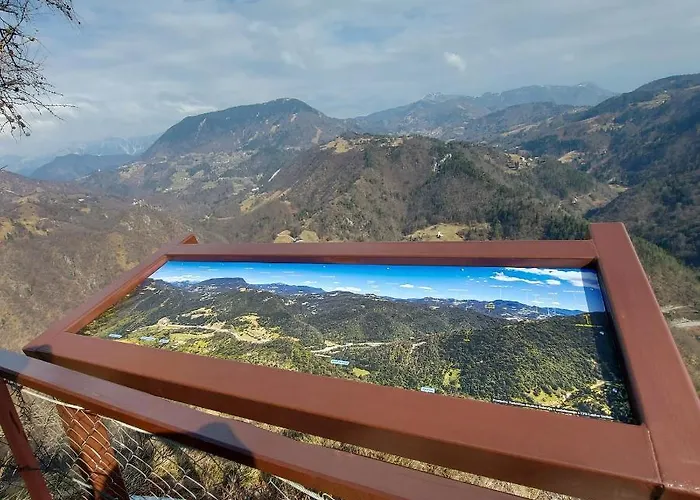 Brunarica Jersin シャレー ツェルクノ